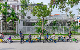如何創(chuàng)設(shè)積極的兒童戶外環(huán)境，以幼兒園為例